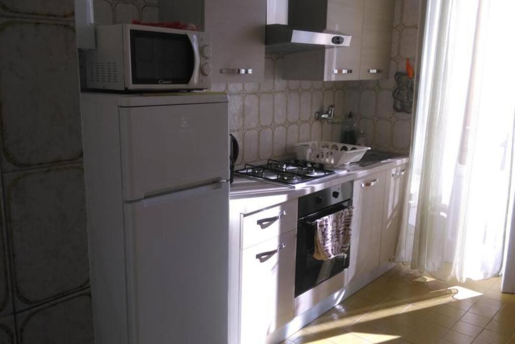 A Due Passi Dal Treno Appartement Pisa Buitenkant foto