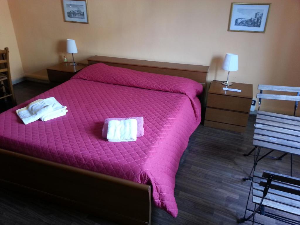 A Due Passi Dal Treno Appartement Pisa Kamer foto