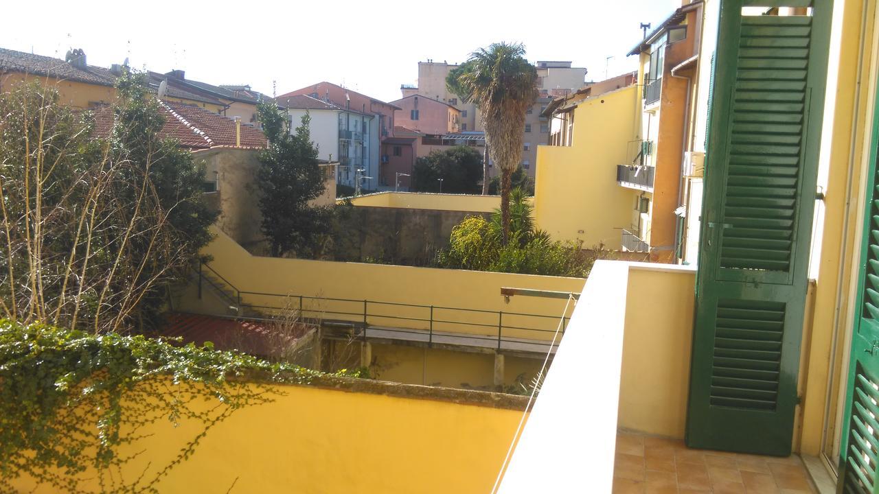 A Due Passi Dal Treno Appartement Pisa Buitenkant foto